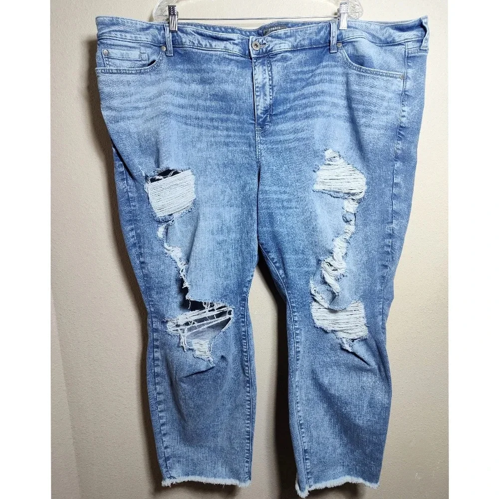 Torrid Crop Boyfriend Straight Vintage Stretch Mid-Rise Jean Size 30 - Picture 2 of 5